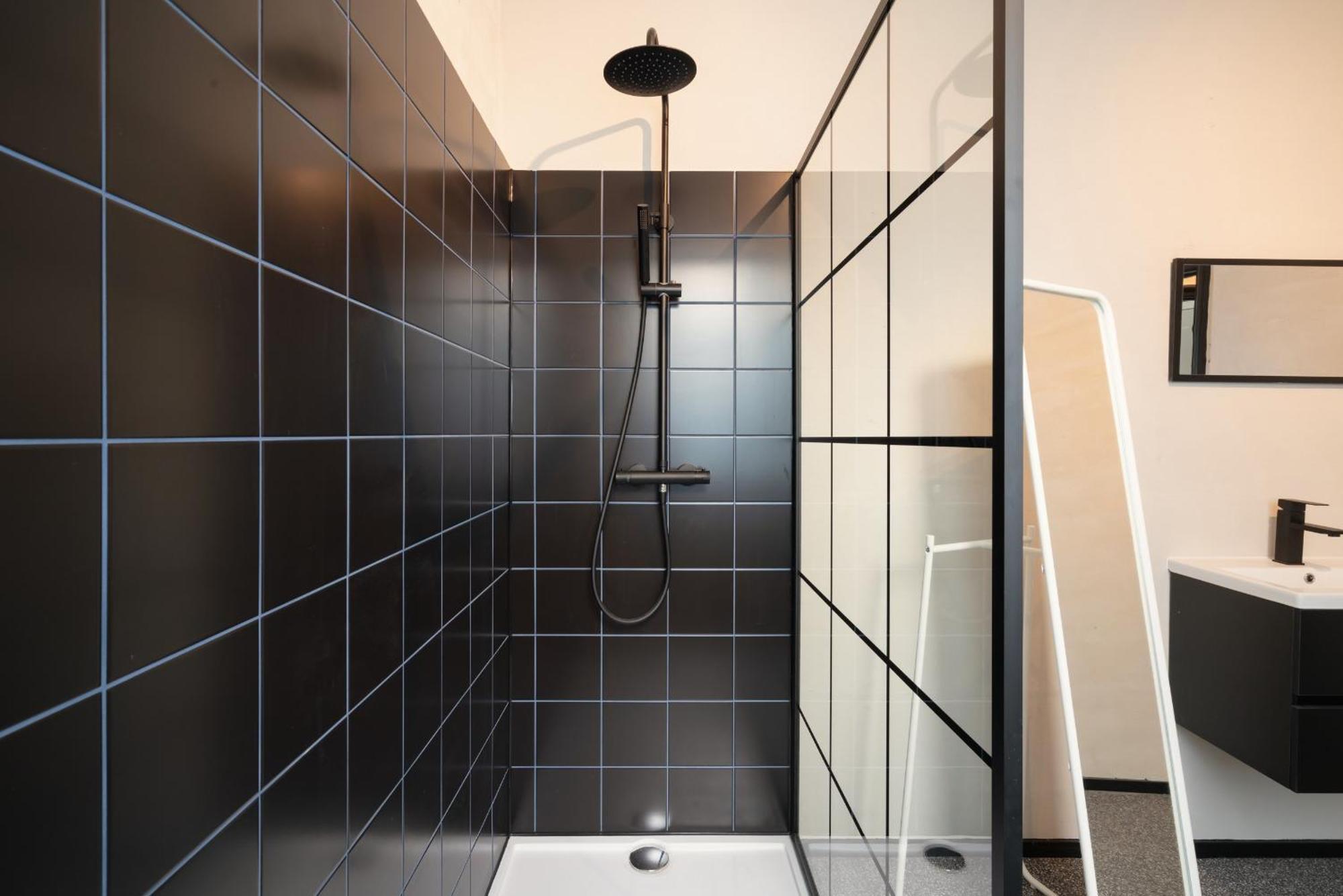 Charming And Spacious Apartments In The Heart Of Antwerpen Bagian luar foto